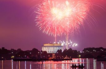 13 Tips to Have a Plastic-Free Fourth of July Party